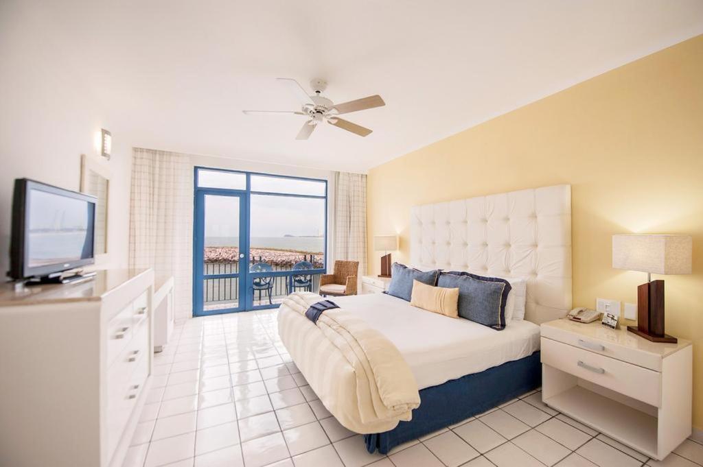 El Cid Marina Beach Hotel (Adults Only) Mazatlan Bagian luar foto